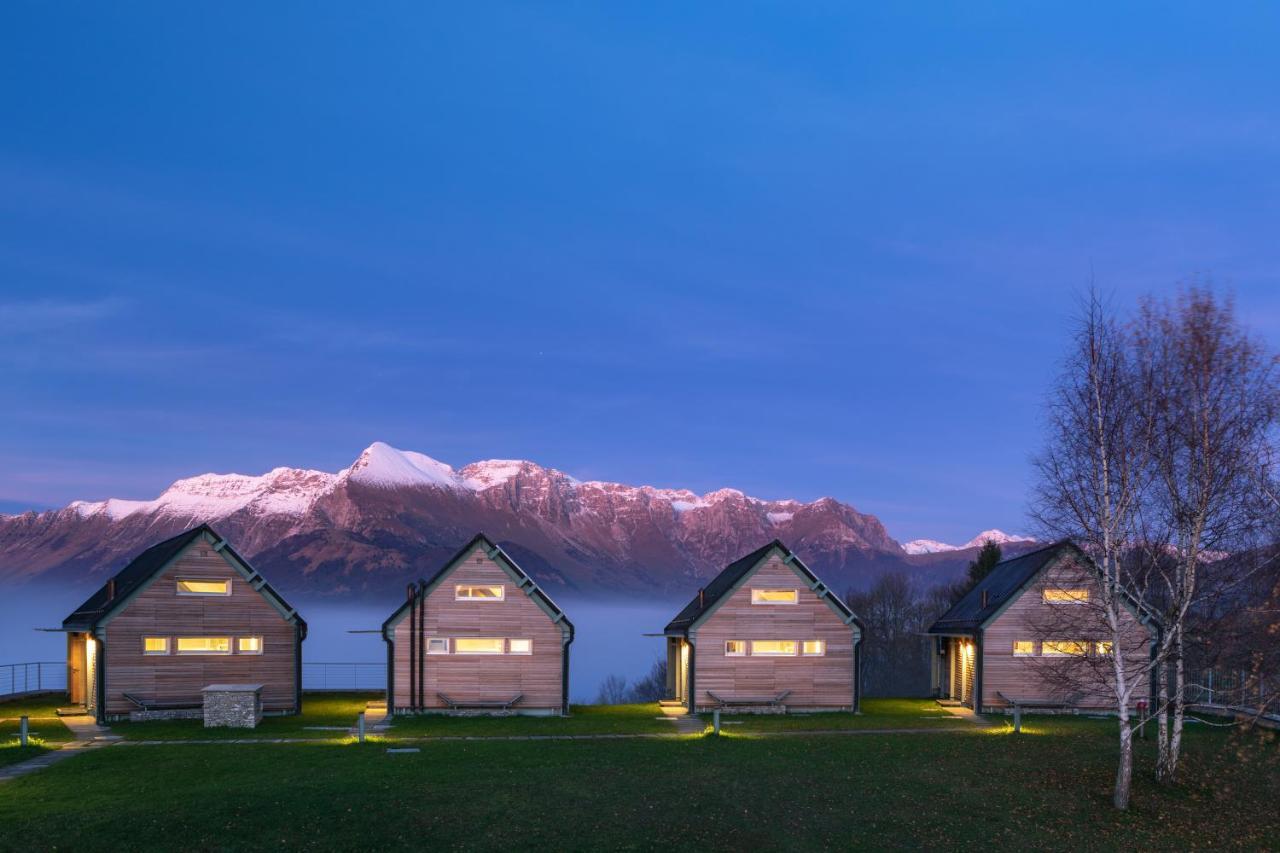 Nebesa Chalets Кобарид Экстерьер фото