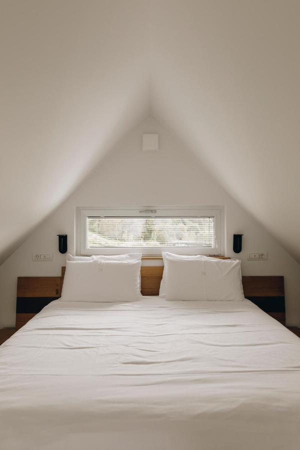 Nebesa Chalets Кобарид Экстерьер фото