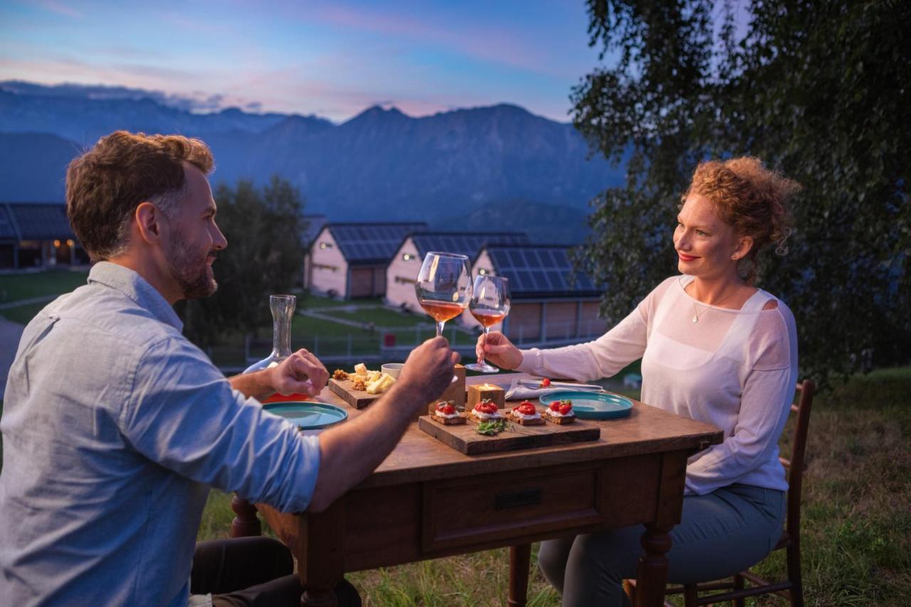 Nebesa Chalets Кобарид Экстерьер фото